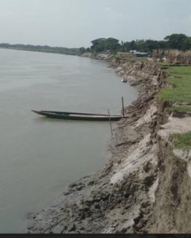 ব্রহ্মপুত্র নদের ভাঙ্গনে গৃহহীন ৫০পরিবার