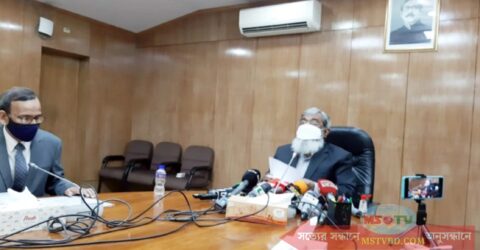 টিকার সনদ ছাড়া মার্কেটে প্রবেশ নয়, ট্রেন-প্লেন-লঞ্চেও না