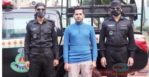 নগ্ন ছবি-ভিডিও ছড়ানোর ভয় দেখিয়ে ৫ লাখ টাকা চান প্রেমিক