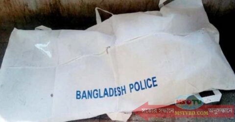 ঘরে মিলল স্ত্রীর গলাকাটা মরদেহ, স্বামী পলাতক