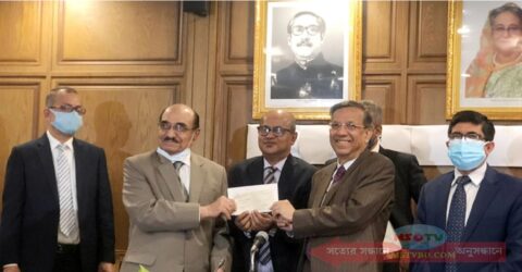 প্রধানমন্ত্রীর অনুদানের ২০ কোটি টাকা বার কাউন্সিলকে হস্তান্তর আইনমন্ত্রীর
