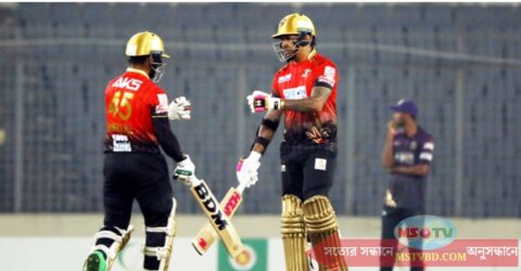 সুনিল নারিন ঝড়ে রেকর্ড গড়ে ফাইনালে কুমিল্লা