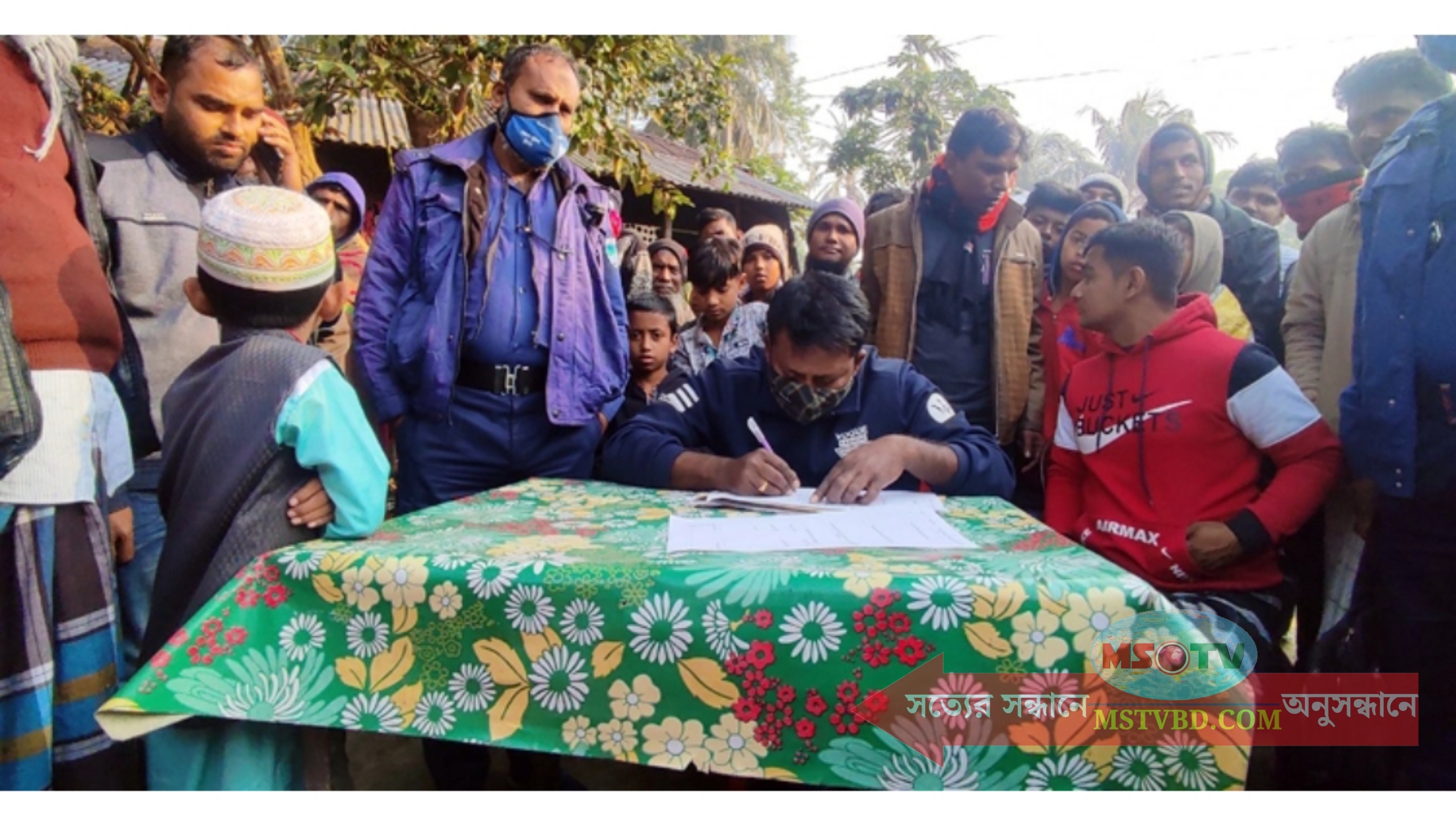 খুলনায় বাড়ির পাশের পুকুর থেকে দুই বোনের মরদেহ উদ্ধার
