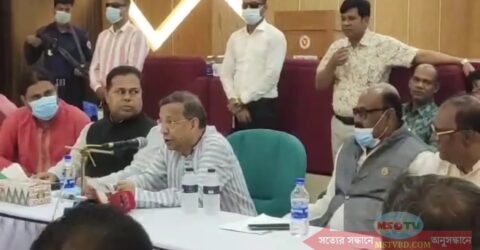 উচ্চ তেলের দাম নিয়ন্ত্রণে সরকার ব্যবস্থা গ্রহণ করছে: আইনমন্ত্রী