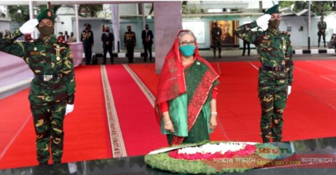 বঙ্গবন্ধুর প্রতিকৃতিতে প্রধানমন্ত্রী শেখ হাসিনার শ্রদ্ধা