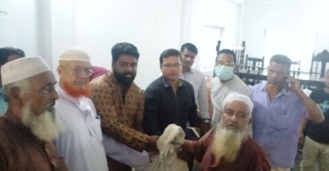 পবিত্র ঈদ উপলক্ষে কাইমপুর ইউনিয়নের ৪৪০ পরিবারে চাল বিতরণ