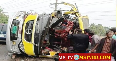 গোপালগঞ্জে বাস-প্রাইভেটকার ও মোটরসাইকেলের ত্রিমুখী সংঘর্ষে নিহত ৮