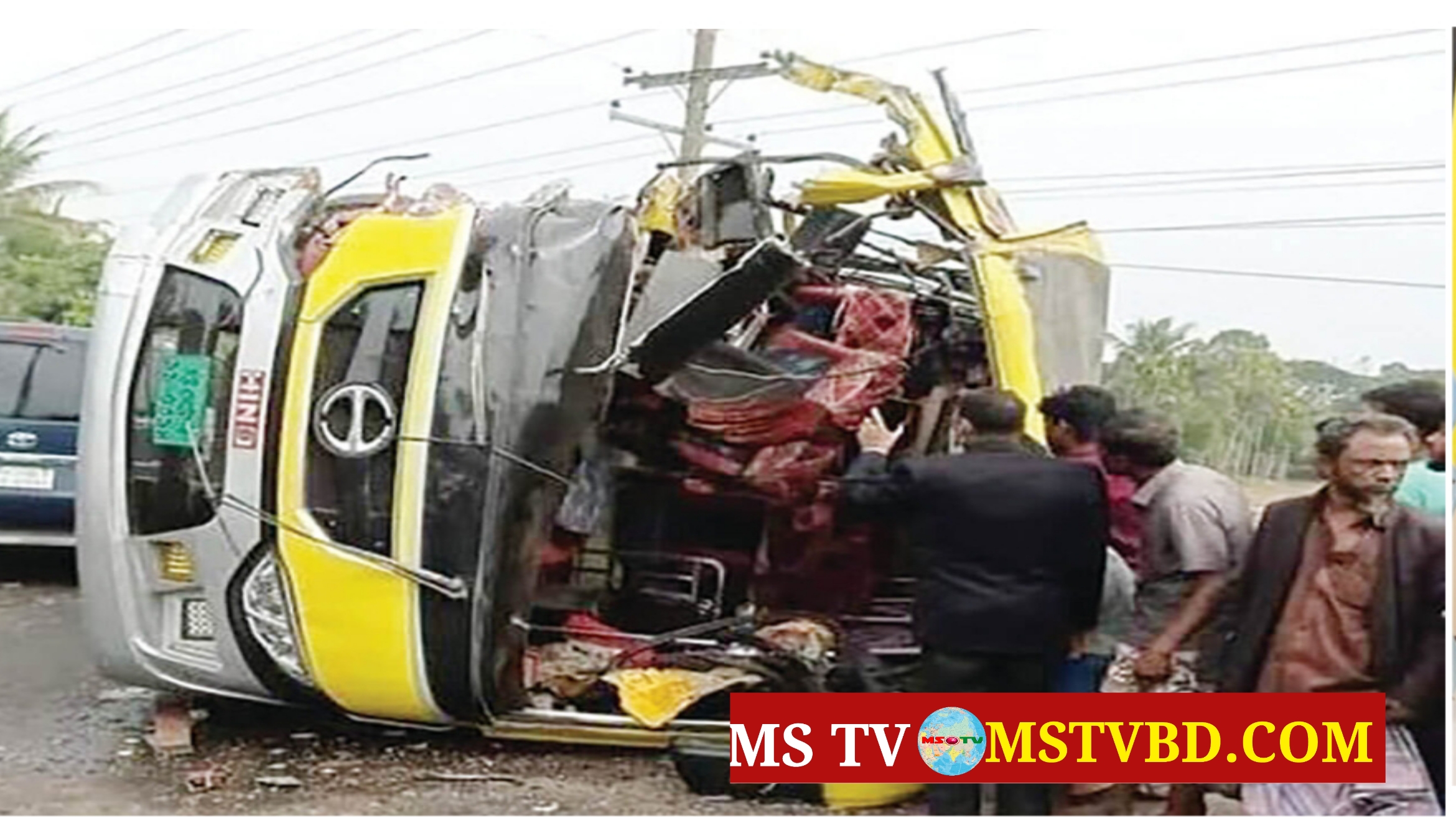 গোপালগঞ্জে বাস-প্রাইভেটকার ও মোটরসাইকেলের ত্রিমুখী সংঘর্ষে নিহত ৮