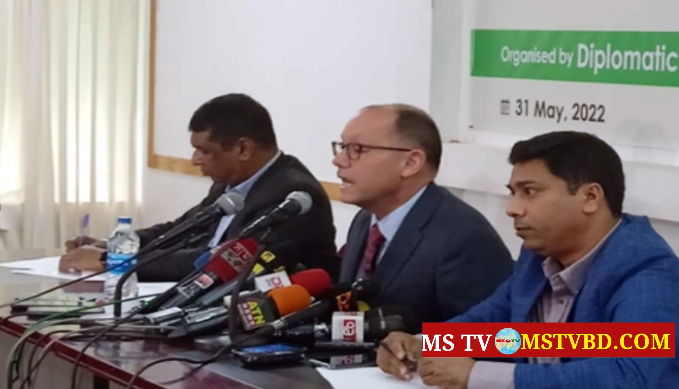বাংলাদেশে সুষ্ঠু নির্বাচন দেখতে চায় যুক্তরাষ্ট্র: মার্কিন রাষ্ট্রদূত