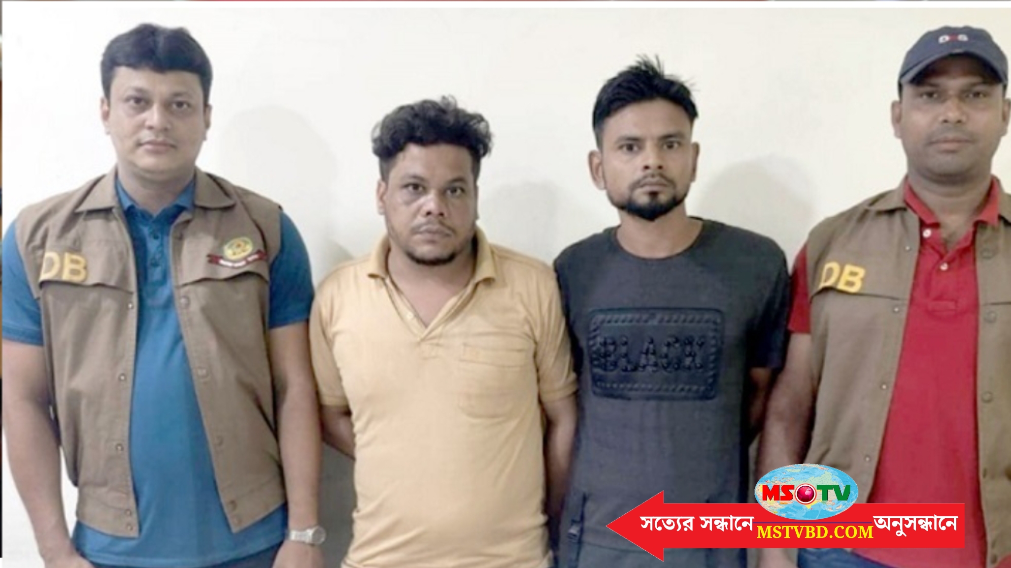৩০ লাখ টাকার নতুন মাদকসহ চট্টগ্রামে আটক ২