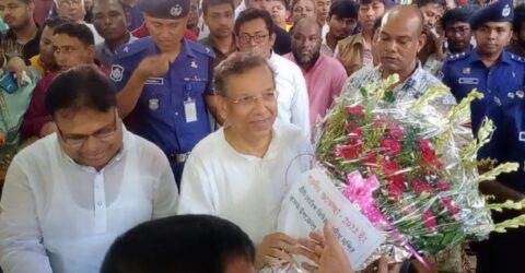 প্রধানমন্ত্রী এই দেশকে ধর্মনিরপেক্ষ হিসাবে রক্ষা ও প্রতিষ্ঠিত করে যাবেন: আইনমন্ত্রী