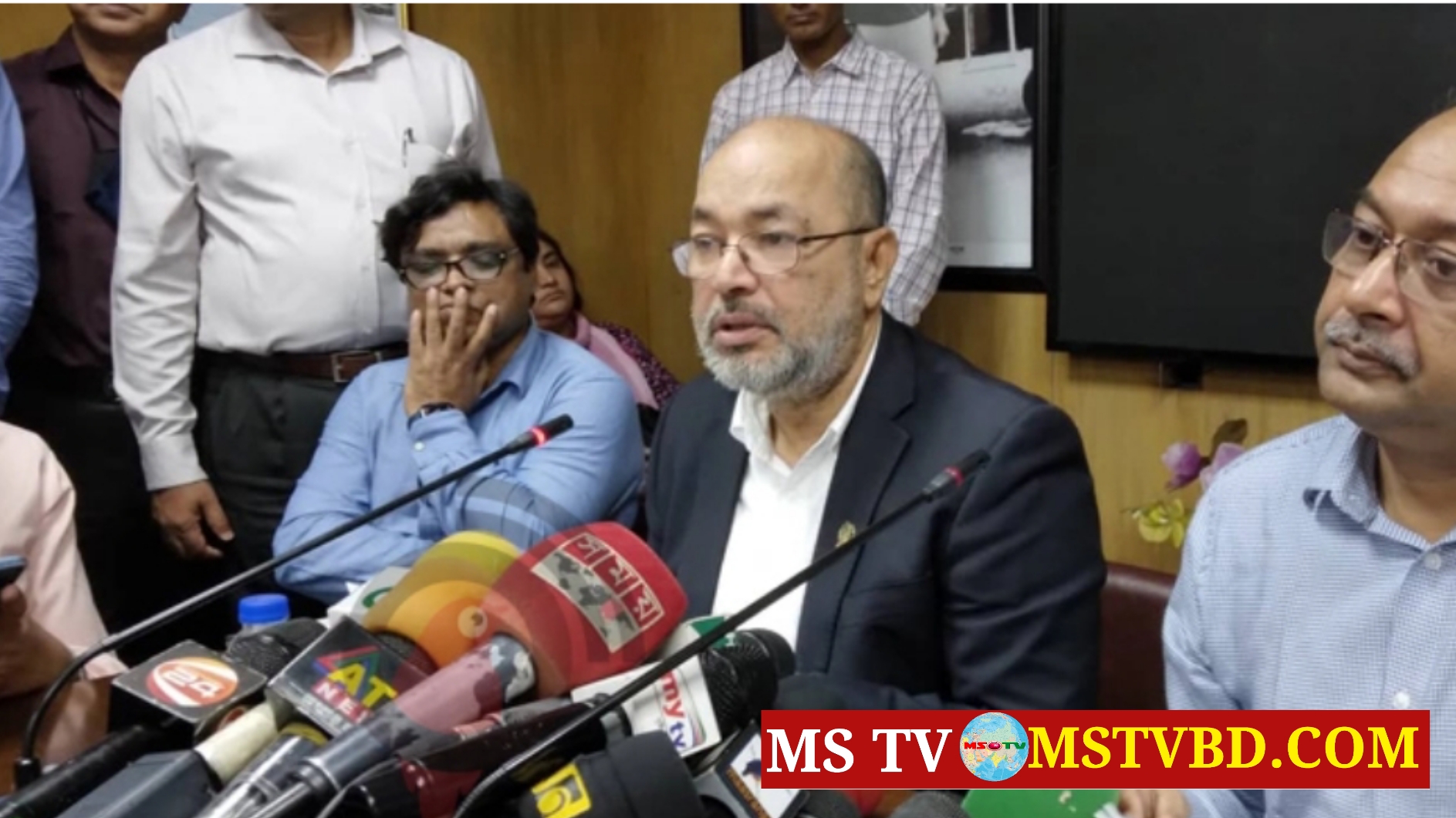 দেশে সিত্রাংয়ে ১০ হাজার ঘরবাড়ি ক্ষতিগ্রস্ত ও ৯ জনের মৃত্যু: প্রতিমন্ত্রী