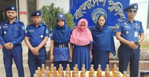 কসবায় ফের ৪৫ বোতল বিদেশী মদসহ আটক ১