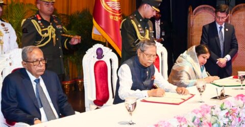 দেশের ২২তম রাষ্ট্রপতি হিসেবে দায়িত্ব নিলেন সাহাবুদ্দিন