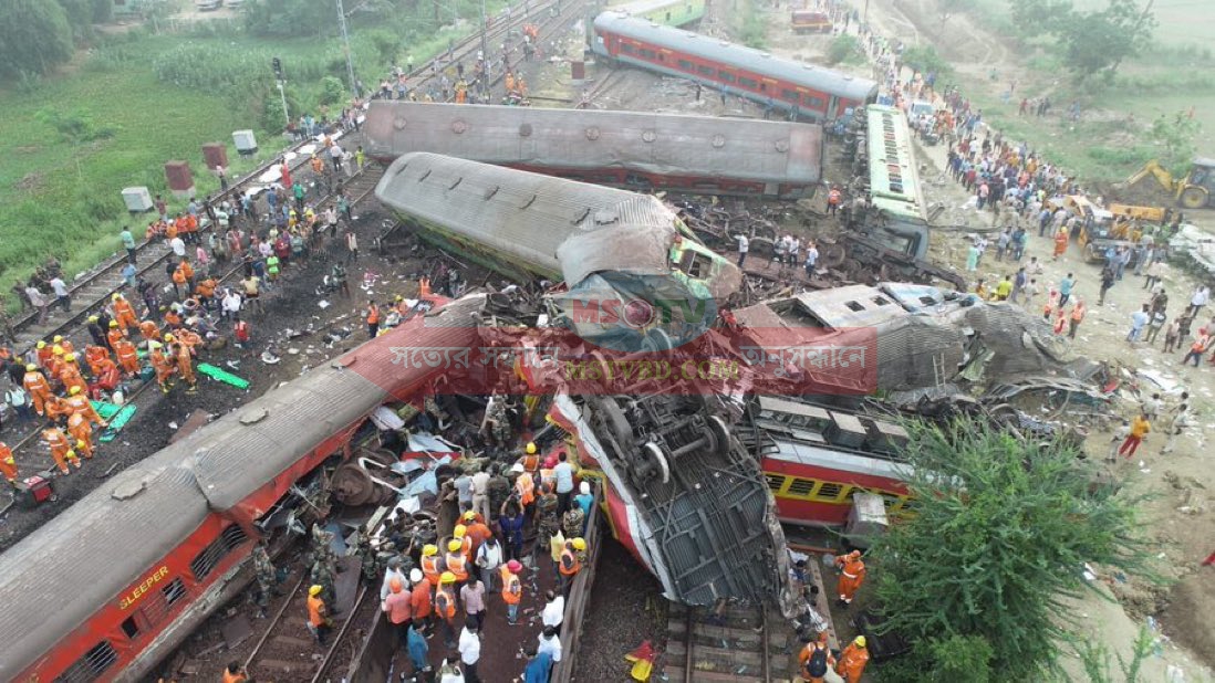 ভারতে ট্রেন দুর্ঘটনায় নিহতের সংখ্যা বেড়ে ২৮৮ জনে দাঁড়ানো