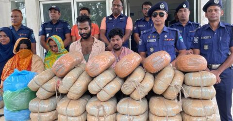 কসবায় ফের বিপুল পরিমাণে গাজা ইয়াবাসহ আটক ৬
