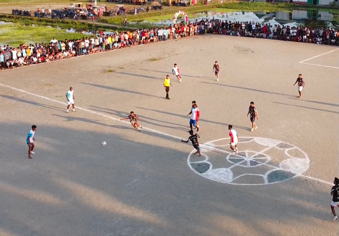 কসবায় উৎসবমুখর পরিবেশে ফ্রিজ-টিভি ফুটবল টুর্নামেন্টের ফাইনাল অনুষ্ঠিত